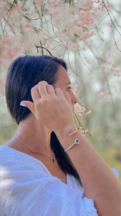 Sakura rigid bracelet